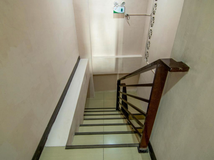 Public Area 3, OYO 766 Ichehan Apartments, Manila City
