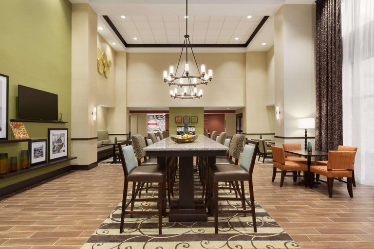 Public Area 3, Hampton Inn & Suites Niles/Warren, Trumbull