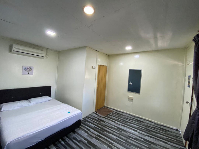 Bedroom 2, Damai Tioman Resort, Mersing