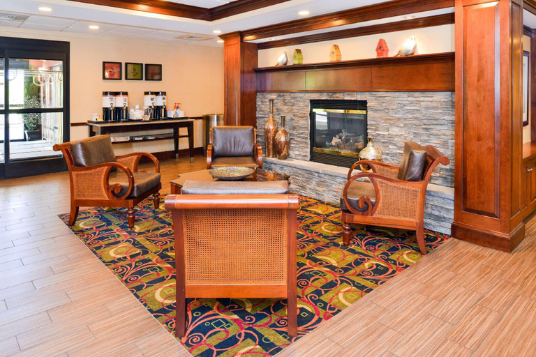 Public Area 1, Hampton Inn Waynesboro/Stuarts Draft, Augusta