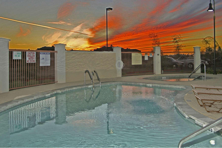 Sport & Beauty 4, Hampton Inn & Suites Phoenix-Surprise, Maricopa