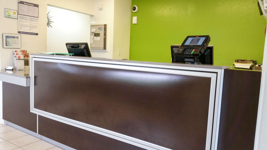Public Area 3, Studio 6 Extended Stay - West Palm Beach, FL, Palm Beach
