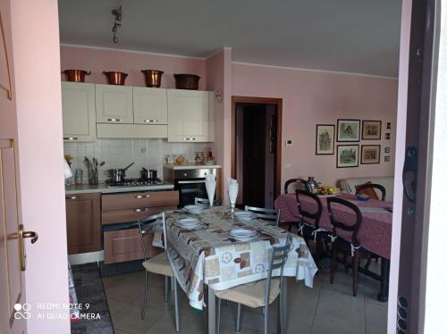 VILLA PARADISO CASA VACANZE, Bergamo
