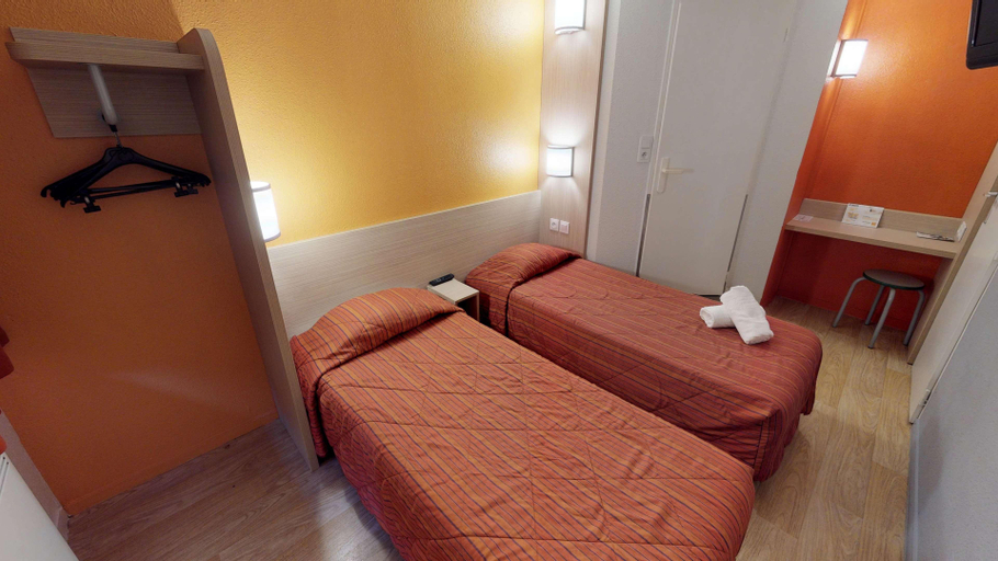 Bedroom 4, FASTHOTEL, Nord