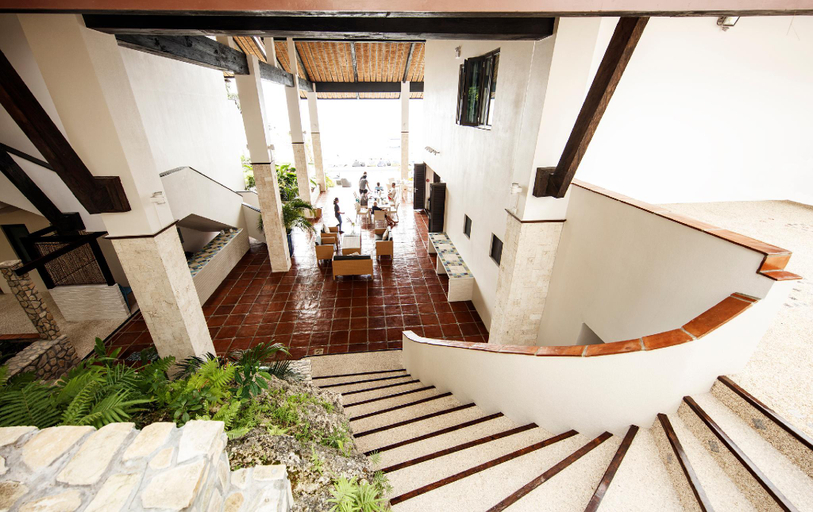 Public Area 2, Emoha Dive Resort, Santander