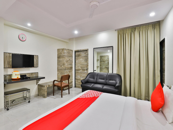 OYO 23540 Hotel Suryakant, Rajkot