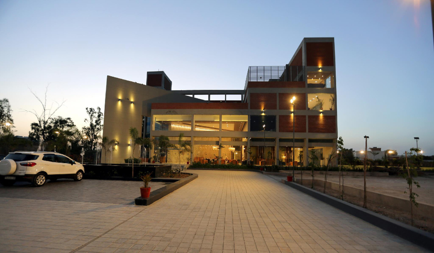 Exterior & Views 5, Hariyali Resort, Kota