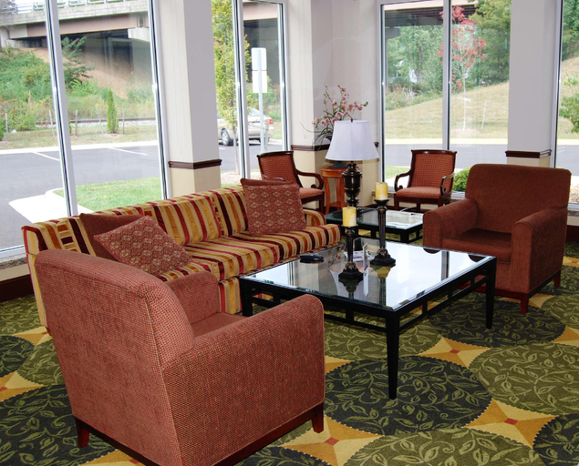 Public Area 2, Hilton Garden Inn Winchester, Winchester