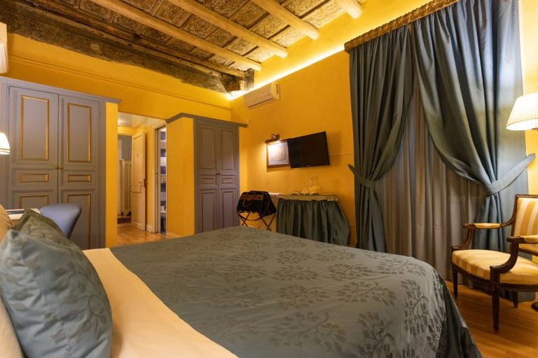 Bedroom 3, Palazzo Arone dei Baroni di Valentino, Palermo