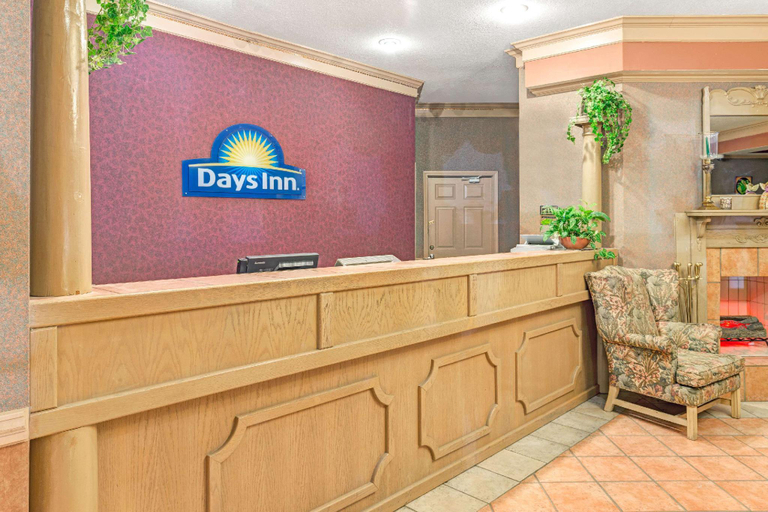 Public Area, Days Inn & Suites by Wyndham Osceola AR, Mississippi