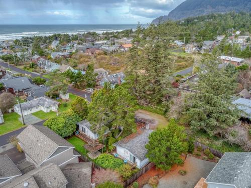 340 Edmund (MCA 538 AB-GF), Tillamook
