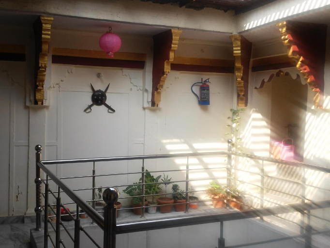 Others 5, Kanha Paying Guest House, Varanasi