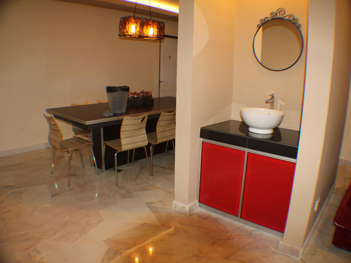 Others 4, Bercham Vacation House, Kinta