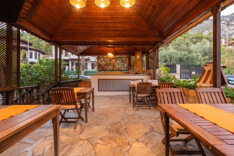 Food & Drinks 5, Liya Boutique Hotel Suites, Ula