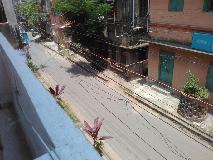 Public Area, Lake Land Guest House, North 24 Parganas