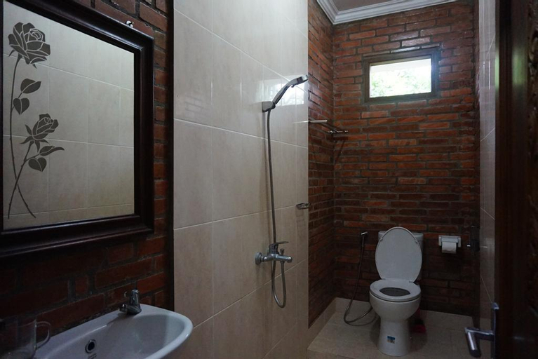 Bedroom 2, Ndalem Suryo Saptono Room Bima, Bantul