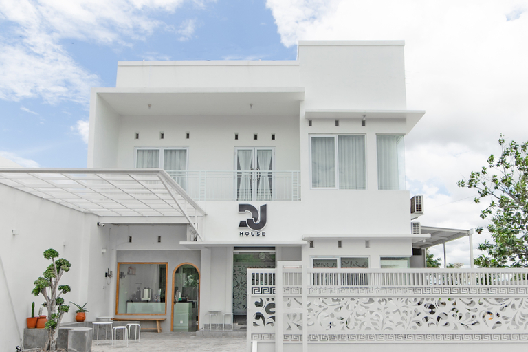Exterior & Views, DJ House Yogyakarta, Sleman