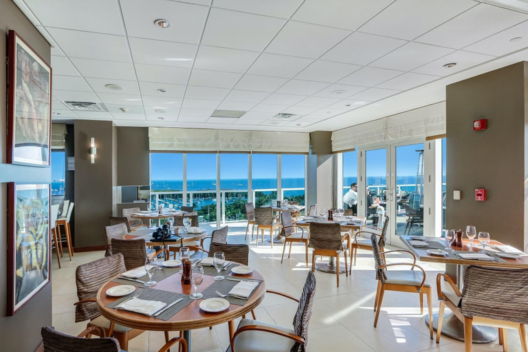 Food & Drinks, Stylish Studio at Hotel Arya King Bed, Full Kitchen + City View Balcony, Miami-Dade
