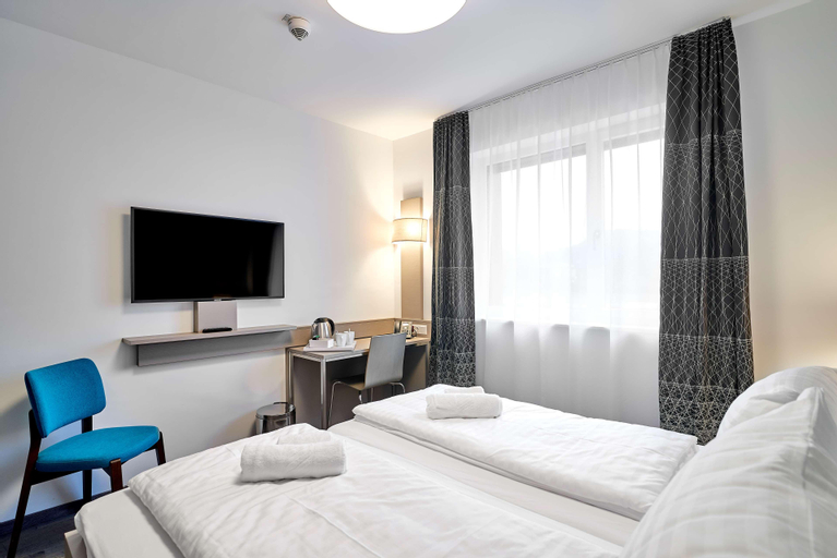 Bedroom 13