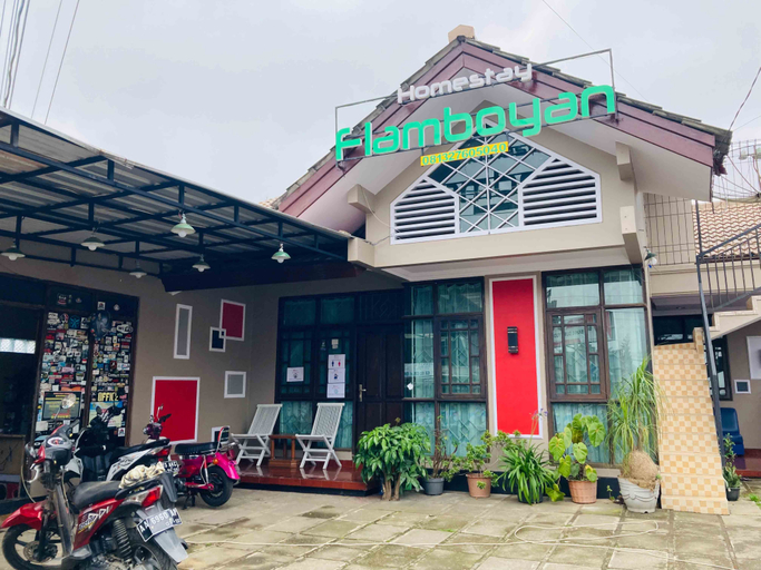 Exterior & Views 1, Flamboyan Homestay 1 Dieng Syariah RedPartner, Wonosobo