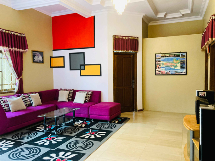 Public Area, Flamboyan Homestay 1 Dieng Syariah RedPartner, Wonosobo