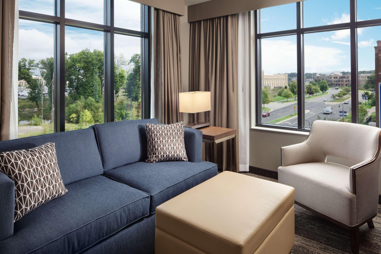 Bedroom 4, Embassy Suites by Hilton South Bend at Notre Dame, Saint Joseph