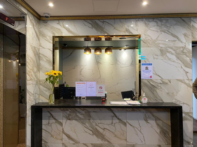 Others 3, Hotel Quartz Busan, Saha