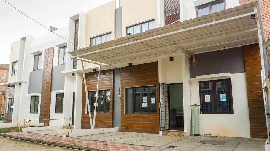 Rukost Exclusive Columbus, Karawang