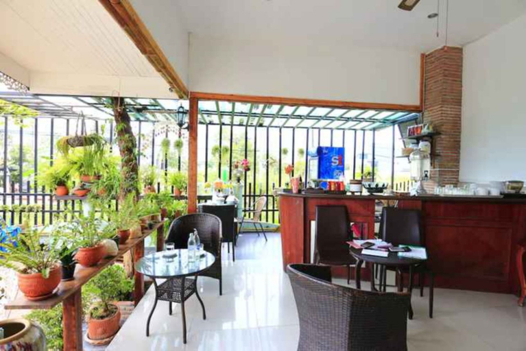 Food & Drinks 3, Platinum Place, Bang Khun Thian