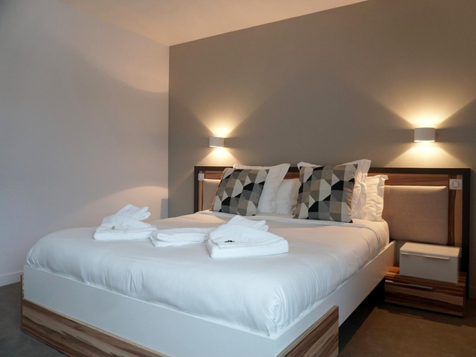 Bedroom 3, LOGIS HOTEL LE CONFLUENT, Puy-de-Dôme