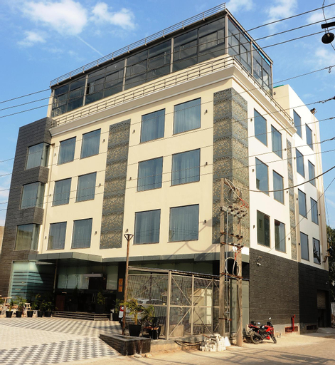 Maryland Group Hotel, Sahibzada Ajit Singh Nagar