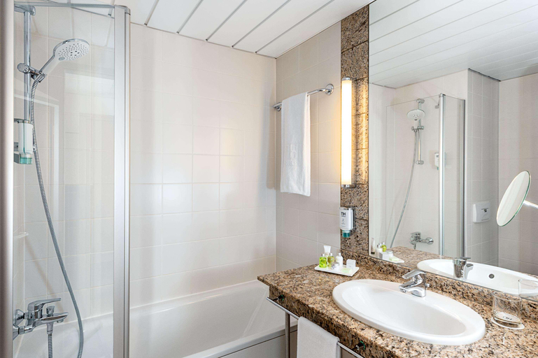 Bathroom 7