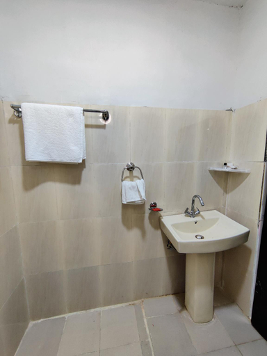 Bathroom, Dusk View, Tonk