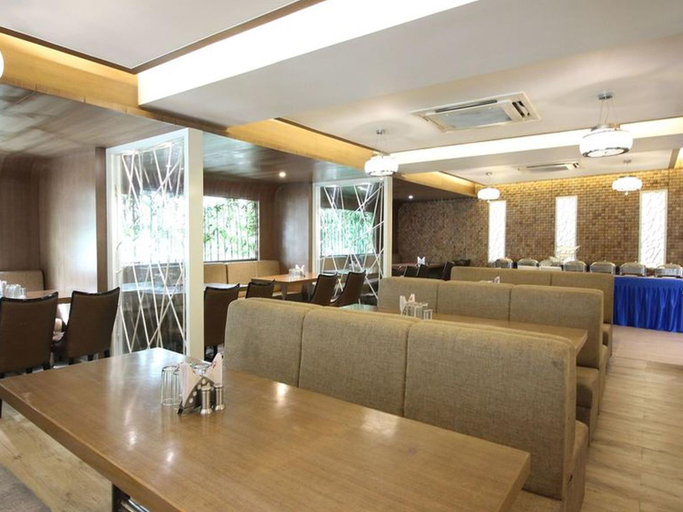 Public Area 5, Hotel Host Inn, Ahmadabad