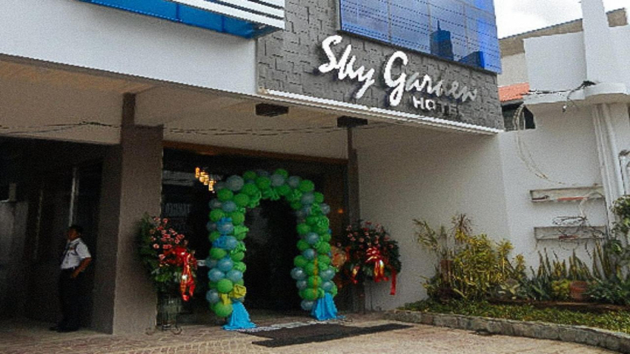 Sky Garden Hotel - Tap to explore photos