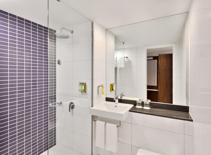 Bathroom 5, Fairfield by Marriott Chennai OMR, Kancheepuram