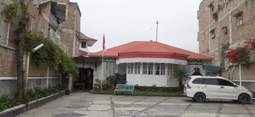 Wisma sibayak guest house, Karo