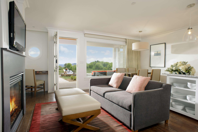 Public Area 5, Inn By The Sea, Cumberland
