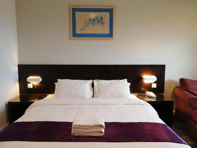 Bedroom 3, StayInn Gateway Hotel Apartment, Kuching