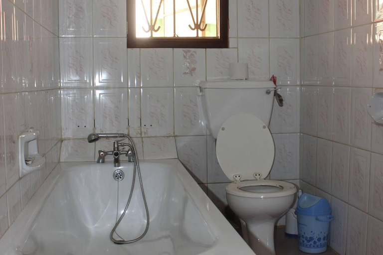 Bathroom 4, Victoria Region Motel, Entebbe
