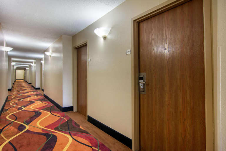 Public Area 2, Quality Inn Loganville US Highway 78, Walton