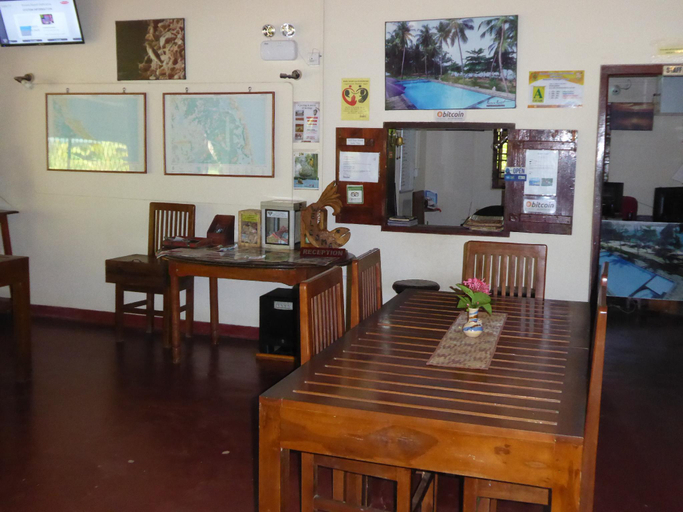 Public Area 2, Riviera Resort, Manmunai North