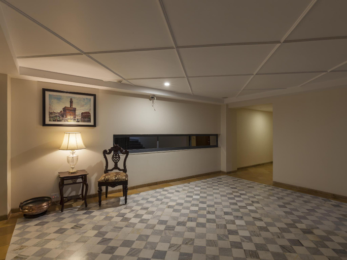 Public Area 2, Krishna Inn By Royal Hotels, Kolhapur
