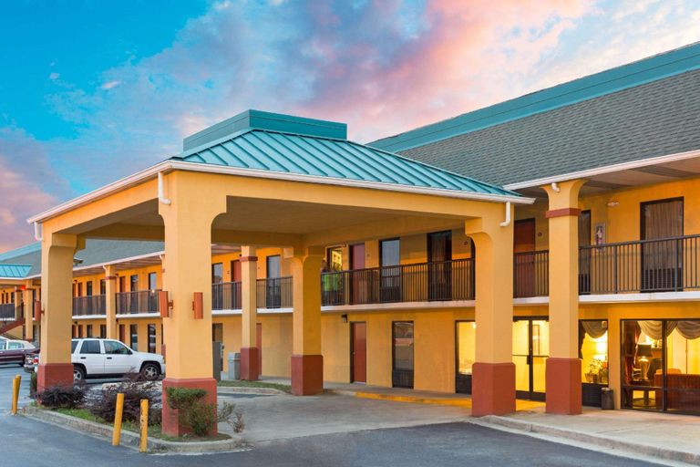 Others 3, Super 8 By Wyndham, Orangeburg, Orangeburg