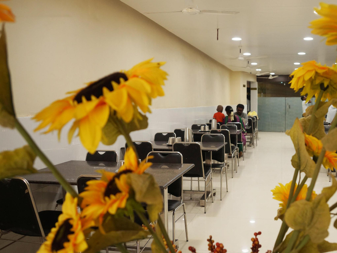 Food & Drinks, Kani Residency, Thoothukkudi