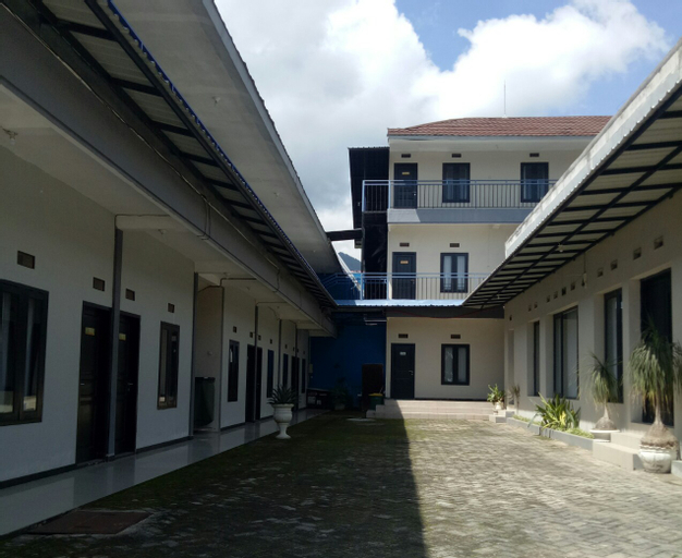 Exterior & Views 2, Batu Indah Pool Villa, Malang