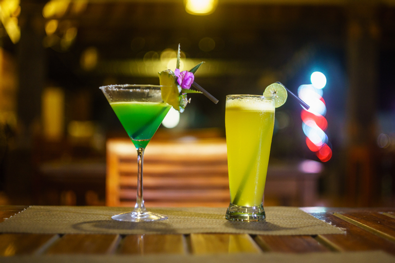 Food & Drinks 6