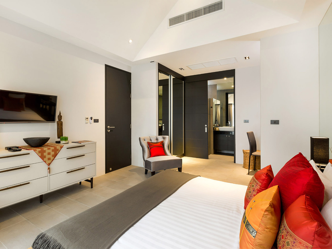 Others 3, Infinity Blue Phuket, Takua Thung
