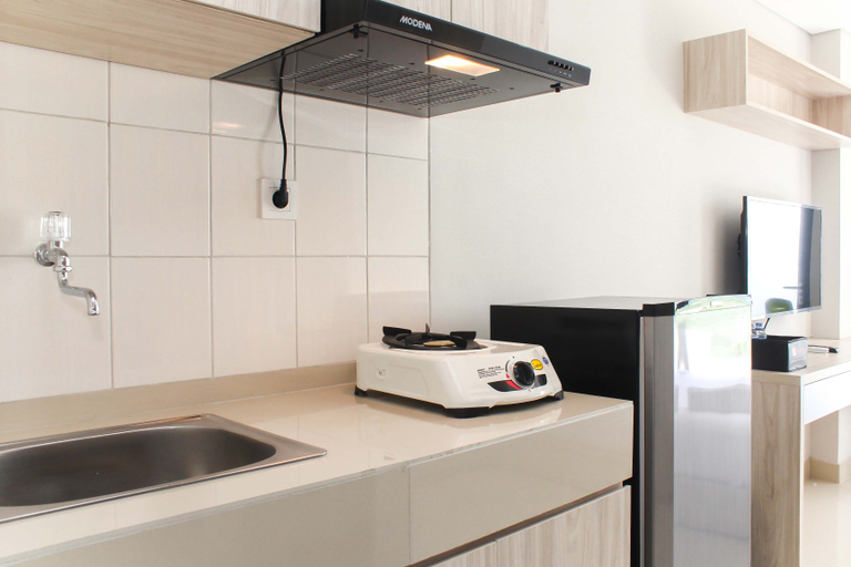 Others 2, Comfortable Studio at Monroe Tower Apartment By Travelio, Cikarang