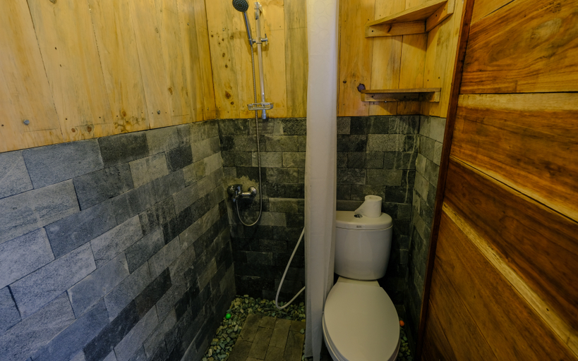 Bathroom 5, Wood Stone Homestay, Yogyakarta